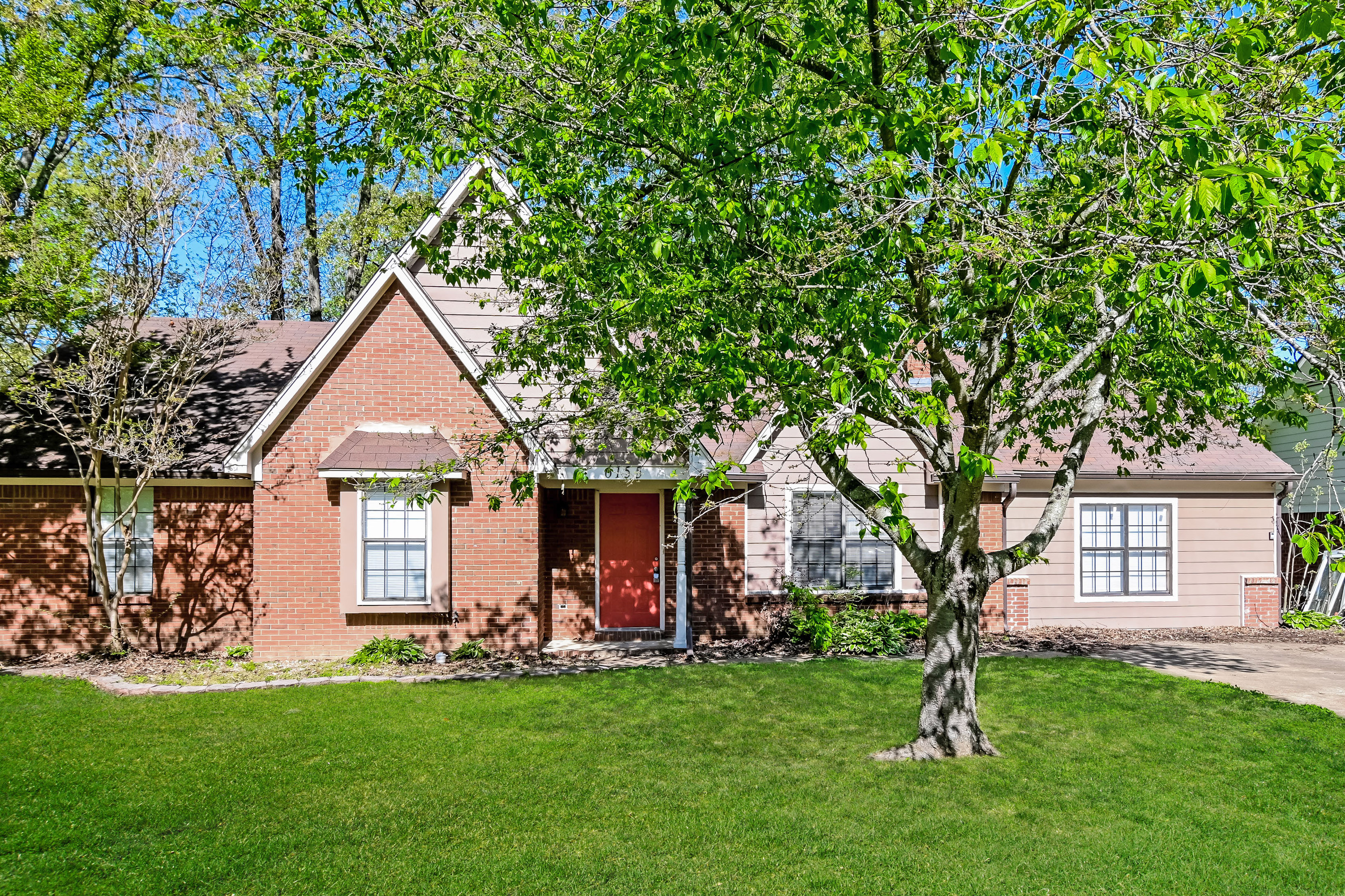 6155 Cherokee Drive Olive Branch, MS 38654